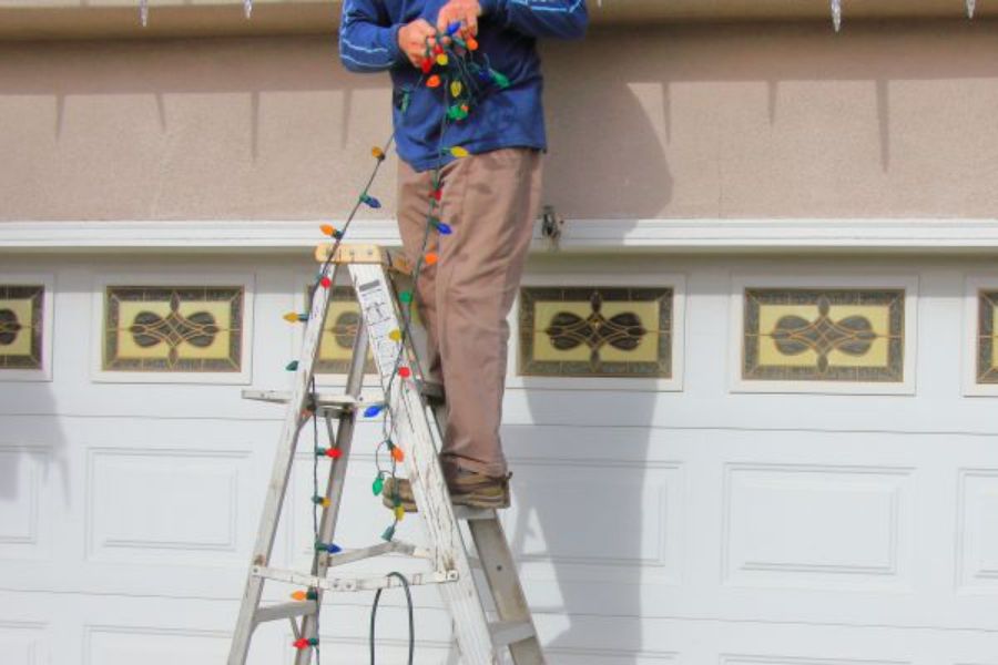 Let Top Cut Do Your Holiday Light Installation, Removal, and Storage